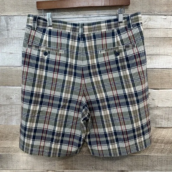 Eddie Bauer Mens Navy Green Cranberry Plaid Pleated Front‎ Shorts Size 35 Cotton - Picture 3 of 6